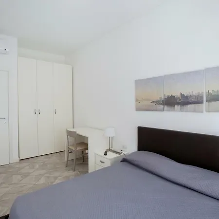 Benzi Διαμέρισμα *