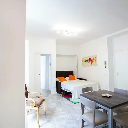 Lägenhet Benzi Como